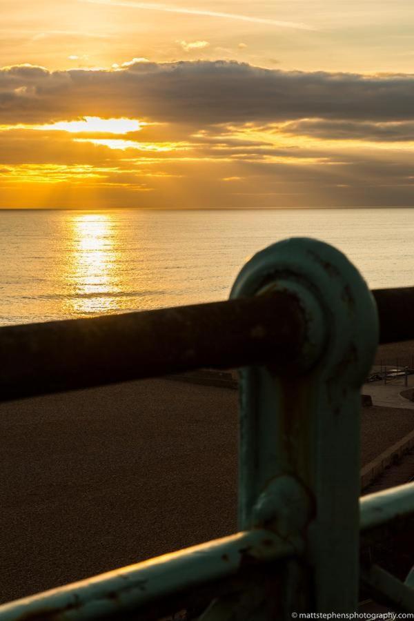 Seafront Apartment With Garden Brighton Eksteriør bilde