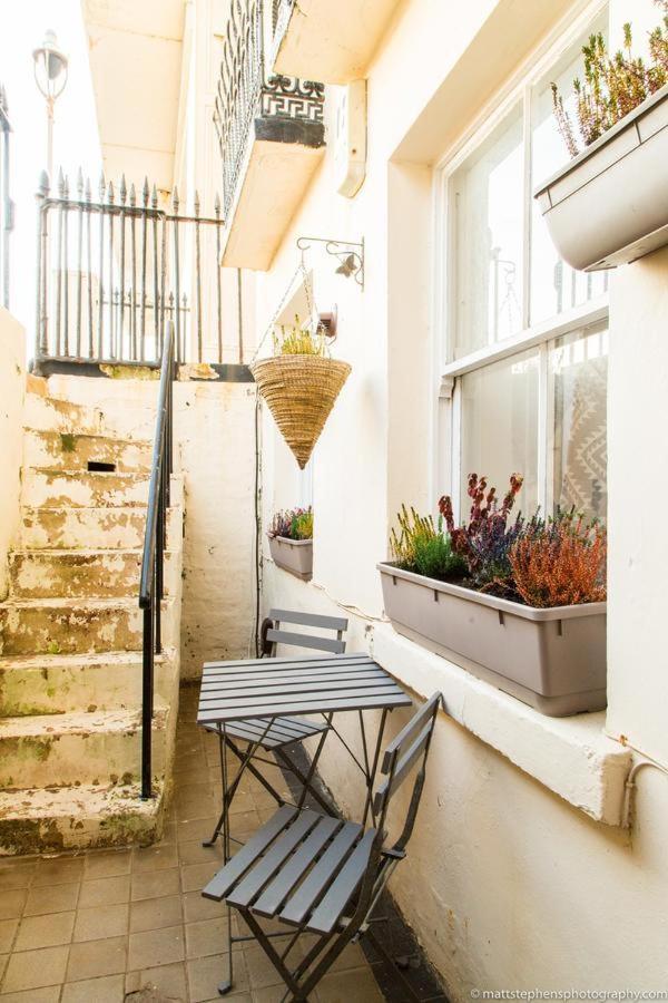 Seafront Apartment With Garden Brighton Eksteriør bilde